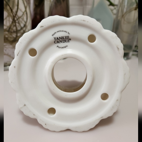 Yankee Candle Lamp Shade Candle Topper - Picture 2 of 2